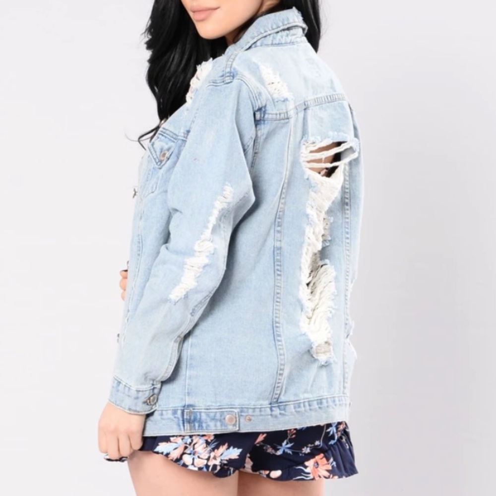 NWOT Fashion Nova Jean jacket - frayed size XL